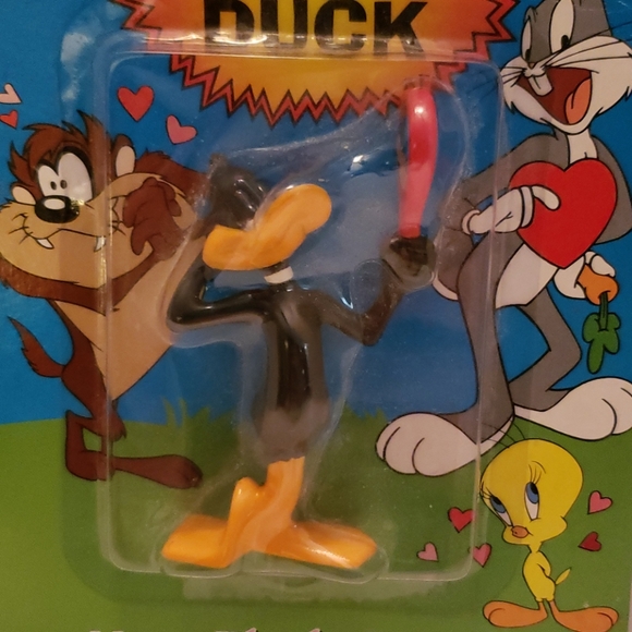 Vintage Daffy Duck Figure Sealed on Card - Picture 2 of 11